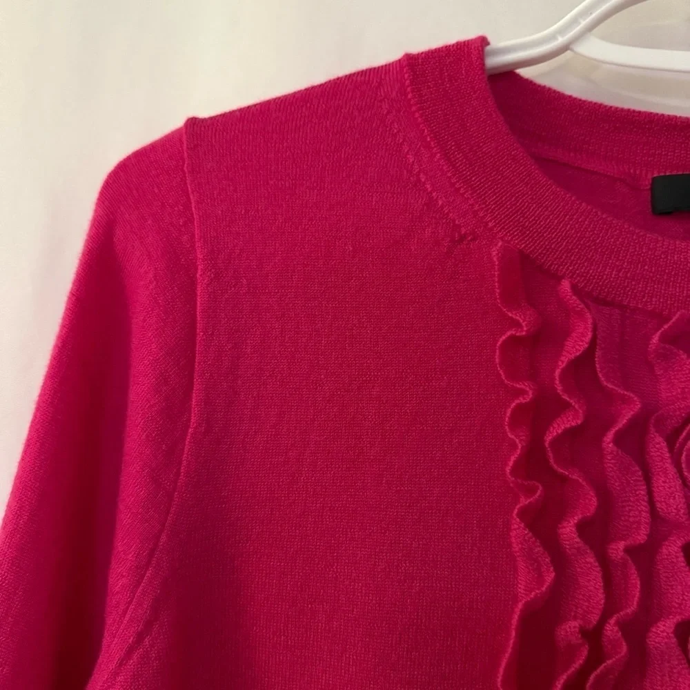 J. CREW Preppy 100% Merino Wool Ruffle Front Tippi Sweater in Pink Size M
